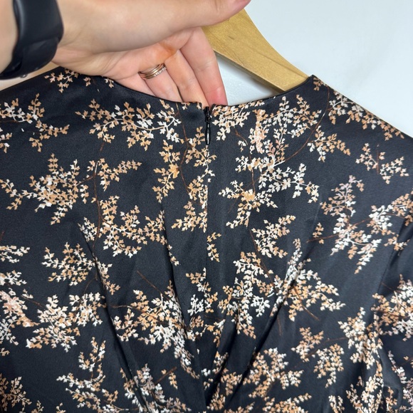 Vince Black and Cream Floral Midi Dress - Picture 5 of 7